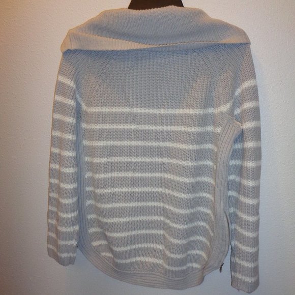 CROFT & Barrow Sweater Size Medium - Picture 6 of 9